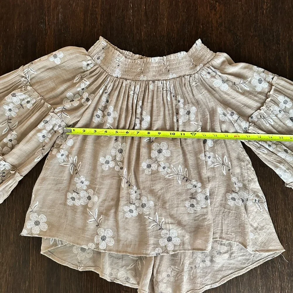 UMGEE USA Tan Flowy Off-the-Shoulder Top (Small) - Flowy Boho Chic - Picture 7 of 11